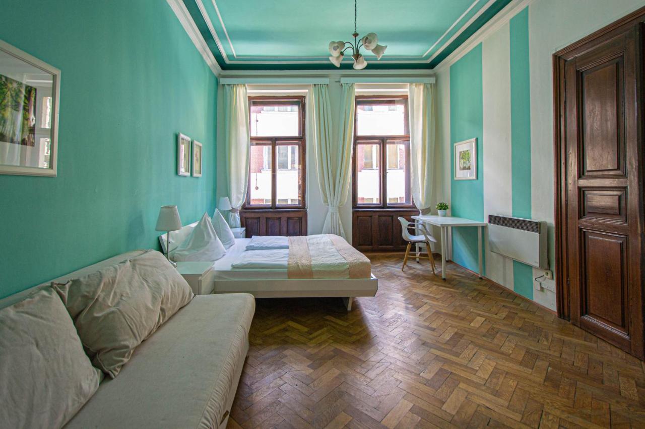 For Celebrations Spacious 3Bdr Apartment With Balcony Praga Exterior foto