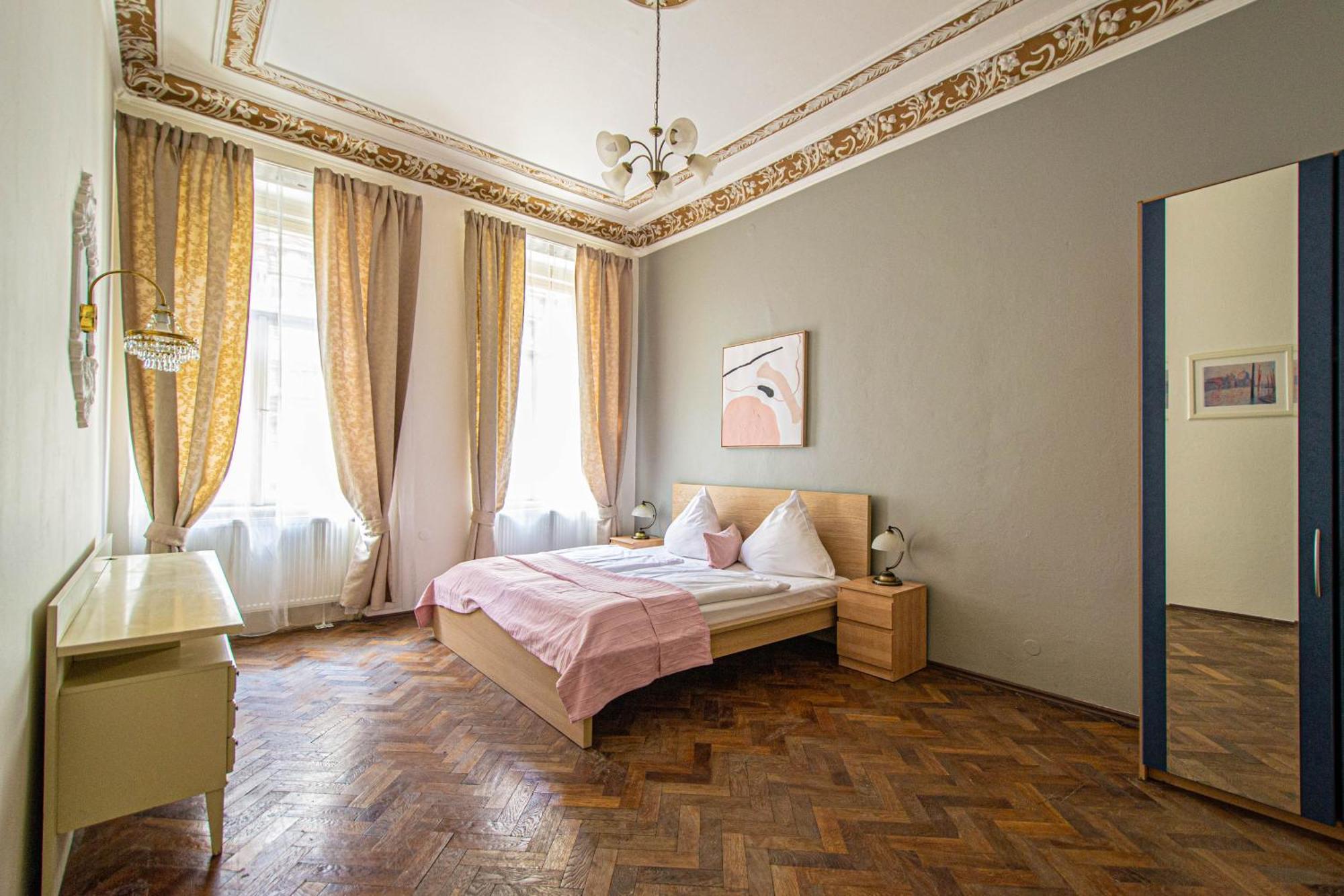 For Celebrations Spacious 3Bdr Apartment With Balcony Praga Exterior foto