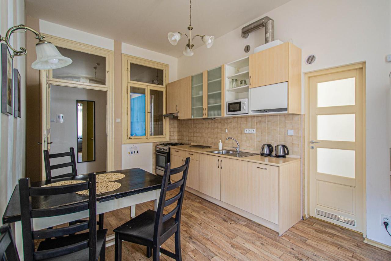 For Celebrations Spacious 3Bdr Apartment With Balcony Praga Exterior foto