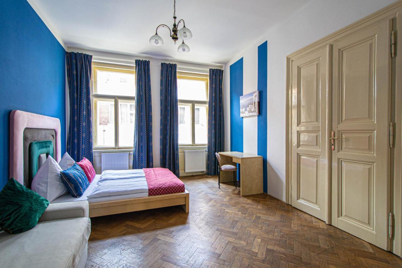 For Celebrations Spacious 3Bdr Apartment With Balcony Praga Exterior foto