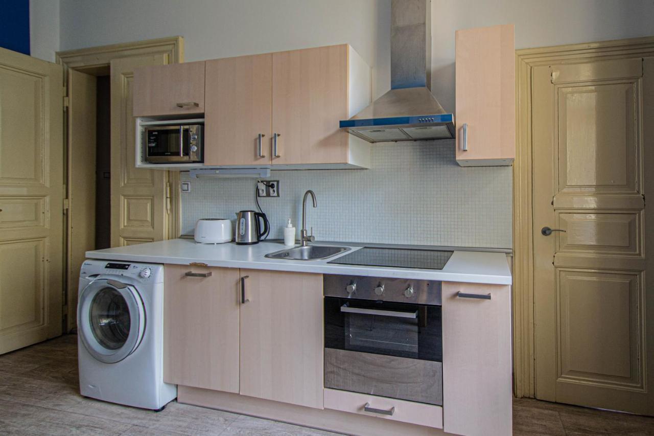 For Celebrations Spacious 3Bdr Apartment With Balcony Praga Exterior foto